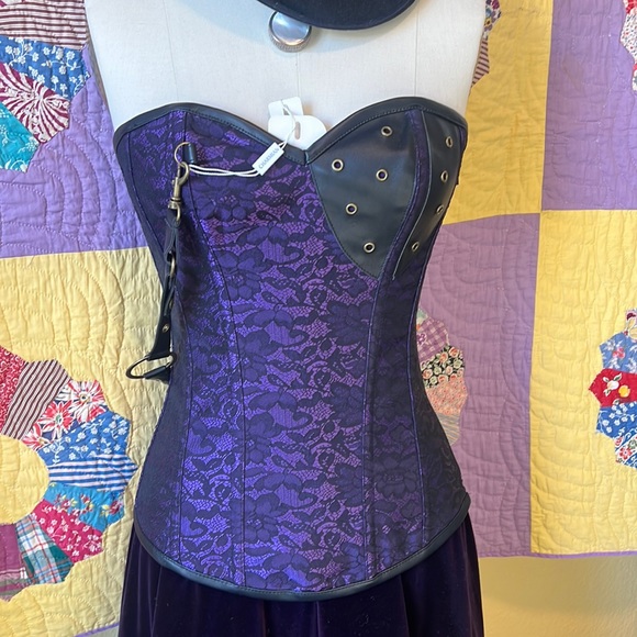 charmian Other - NWT Charmian corset. Size Medium. Adjustable